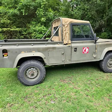 1993 Land Rover Defender 110 Tithonus X-Mod Desert Rats