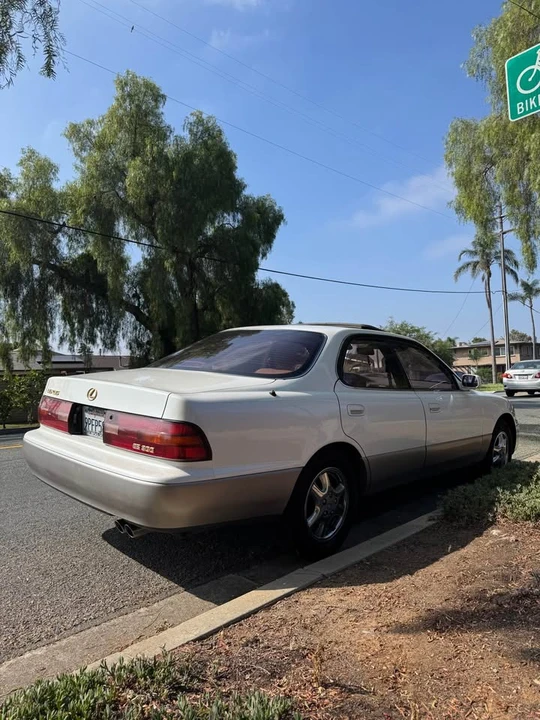 1993 Lexus ES 2nd Gen - Image 6 of 13