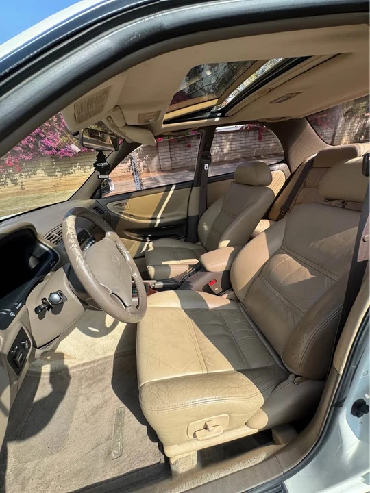 1993 Lexus ES 2nd Gen - Image 7 of 13
