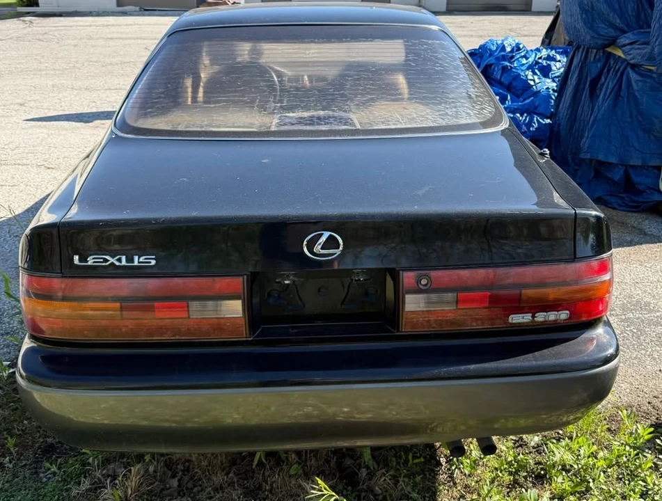 1993 Lexus ES 2nd Gen - Image 4 of 12