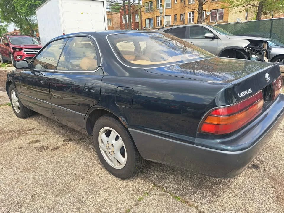 1993 Lexus ES 2nd Gen - Image 11 of 14