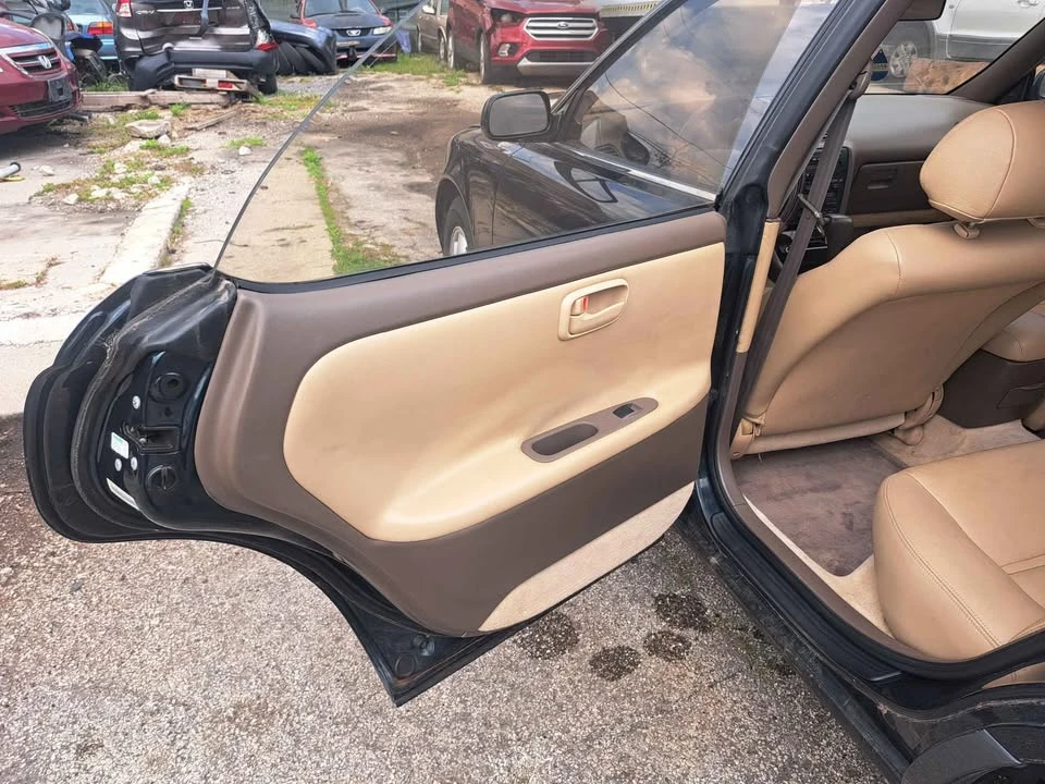 1993 Lexus ES 2nd Gen - Image 9 of 14