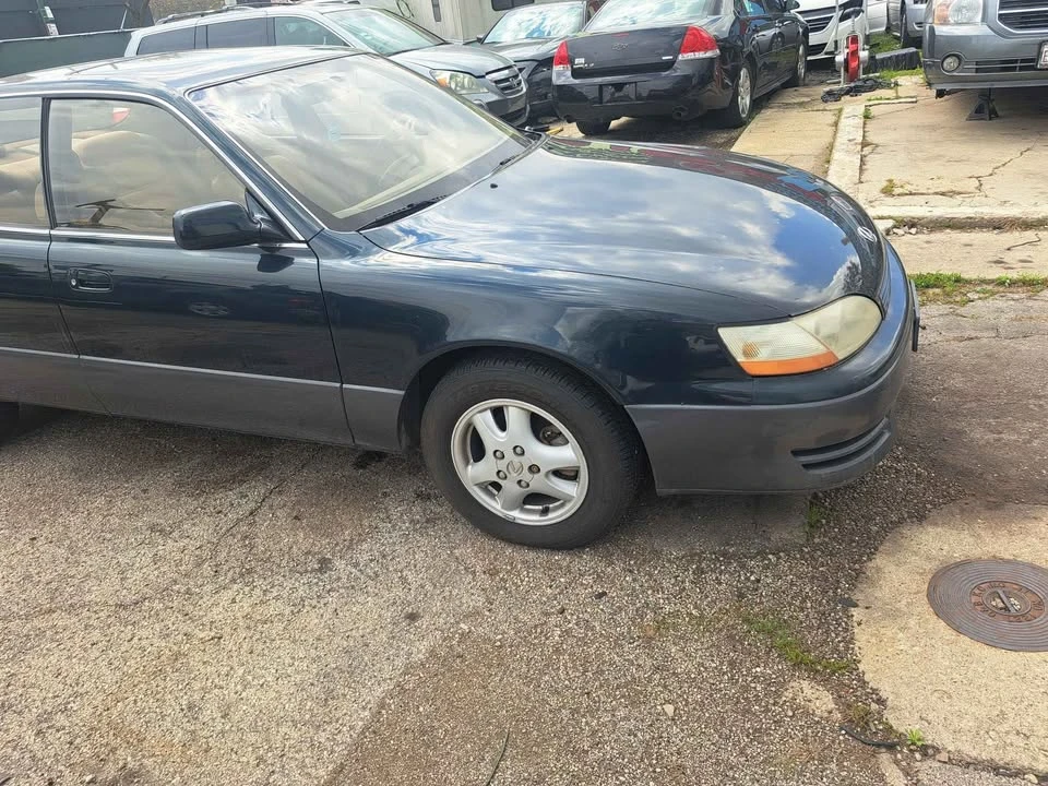 1993 Lexus ES 2nd Gen - Image 14 of 14
