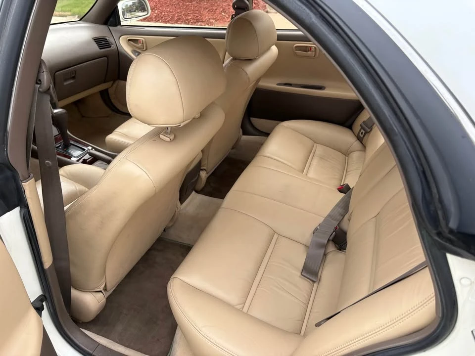 1993 Lexus ES 2nd Gen - Image 5 of 6