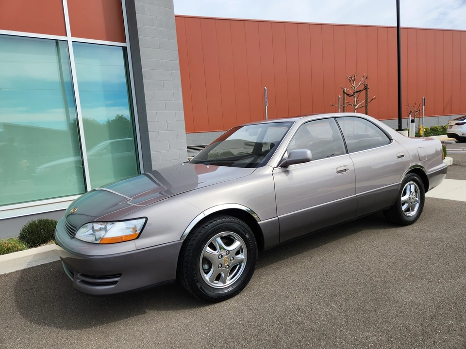 1993 Lexus ES 2nd Gen - Image 7 of 31