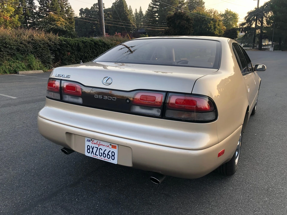 1993 Lexus GS 1st Gen - Image 13 of 31