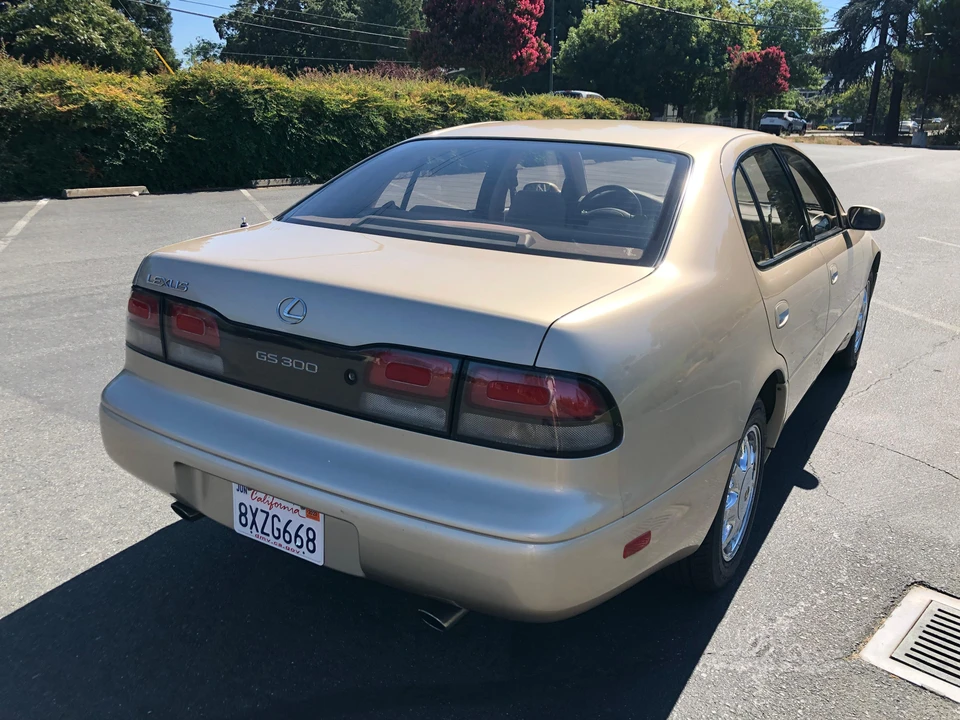 1993 Lexus GS 1st Gen - Image 14 of 31