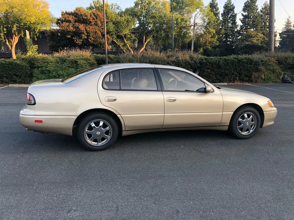 1993 Lexus GS 1st Gen - Image 16 of 31