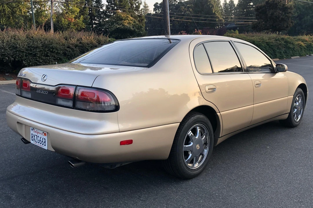 1993 Lexus GS 1st Gen - Image 4 of 31