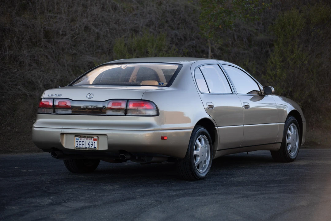 1993 Lexus GS 1st Gen - Image 11 of 31