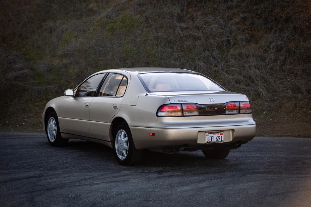 1993 Lexus GS 1st Gen - Image 8 of 31