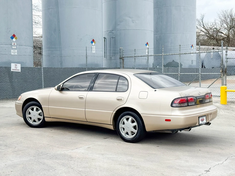 1993 Lexus GS 1st Gen - Image 18 of 31