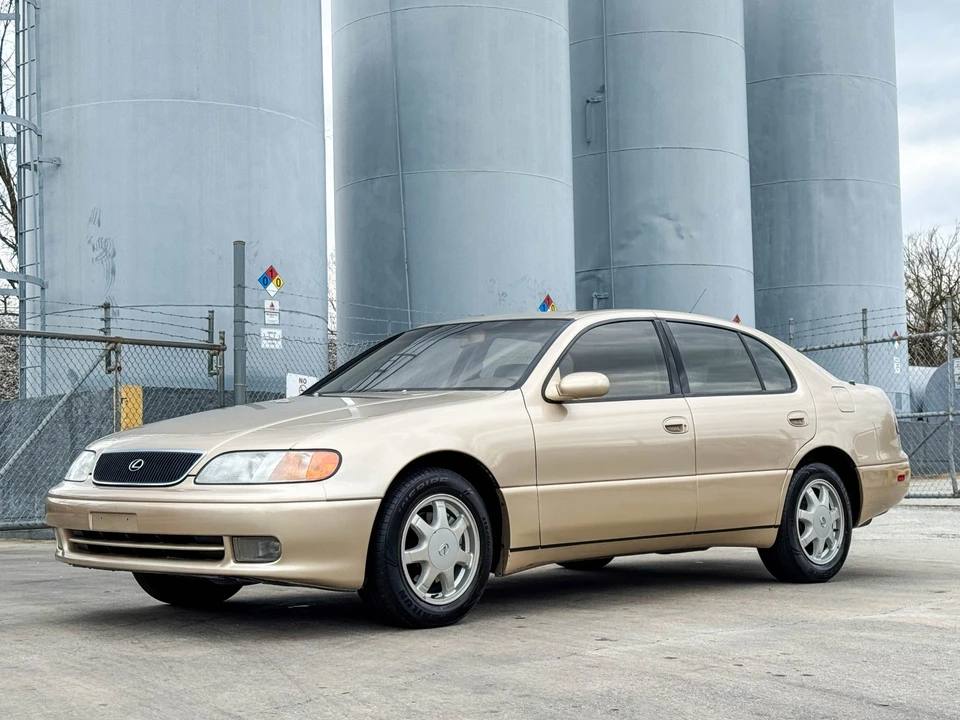 1993 Lexus GS 1st Gen - Image 12 of 31
