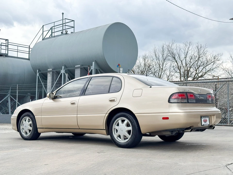 1993 Lexus GS 1st Gen - Image 17 of 31