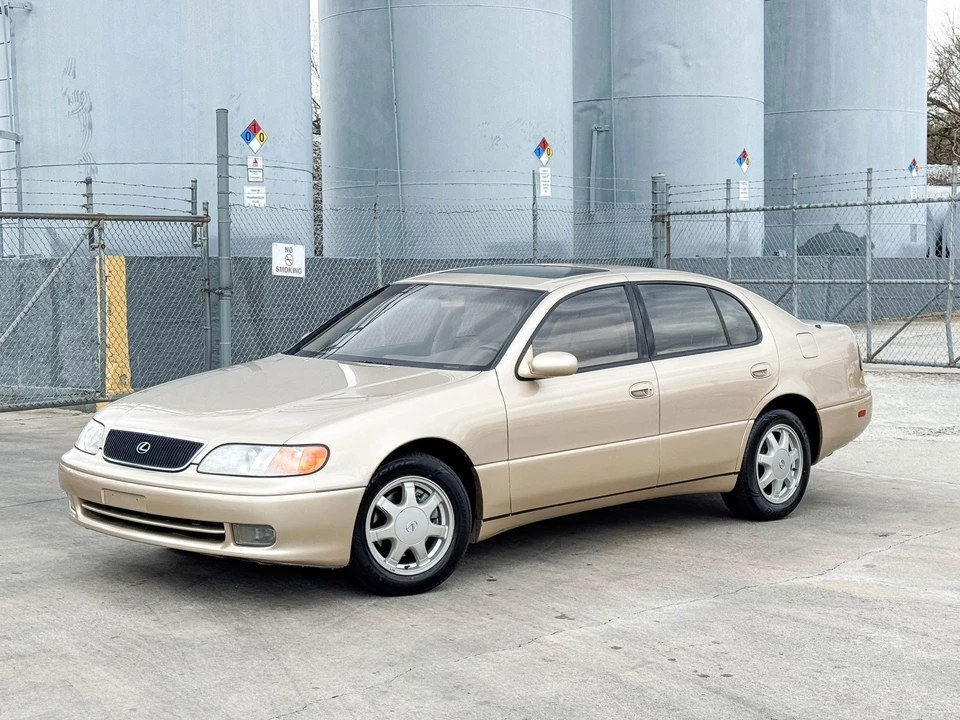 1993 Lexus GS 1st Gen - Image 9 of 31
