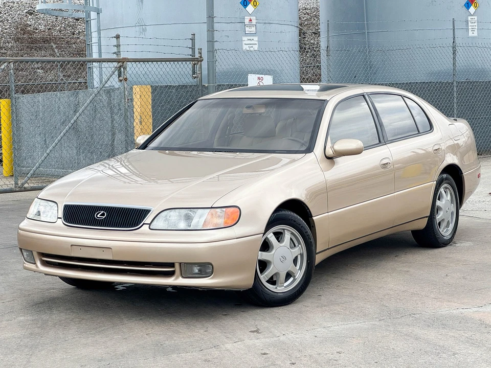 1993 Lexus GS 1st Gen - Image 4 of 31