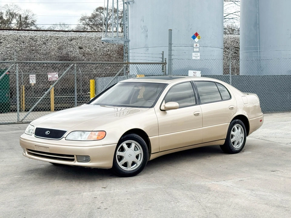 1993 Lexus GS 1st Gen - Image 10 of 31