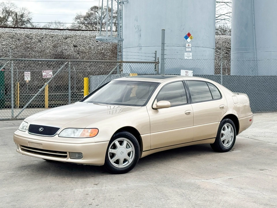 1993 Lexus GS 1st Gen - Image 8 of 31