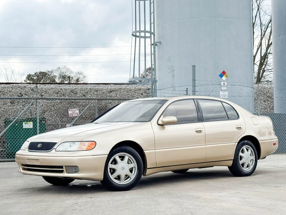 1993 Lexus GS 1st Gen - Image 13 of 31