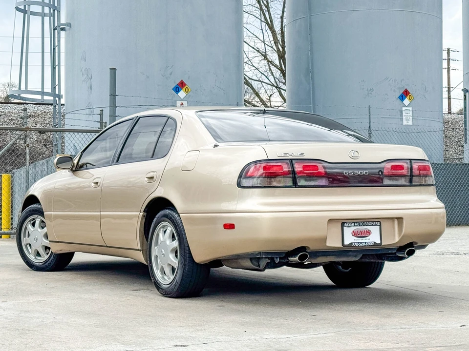 1993 Lexus GS 1st Gen - Image 22 of 31