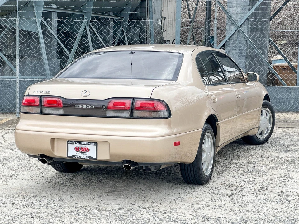 1993 Lexus GS 1st Gen - Image 24 of 31