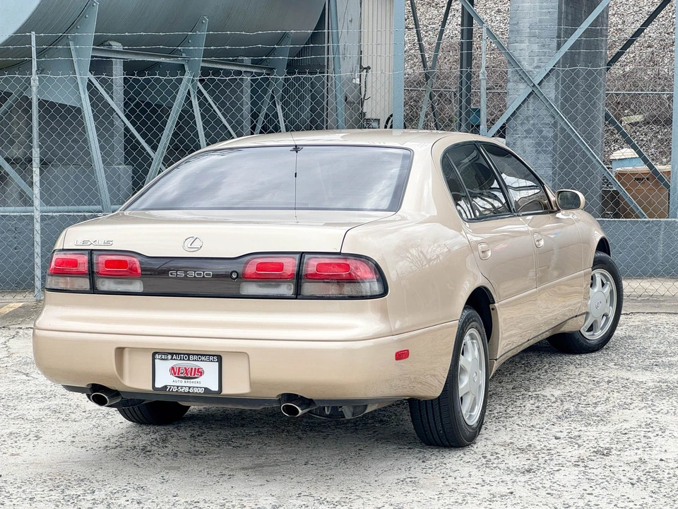 1993 Lexus GS 1st Gen - Image 25 of 31