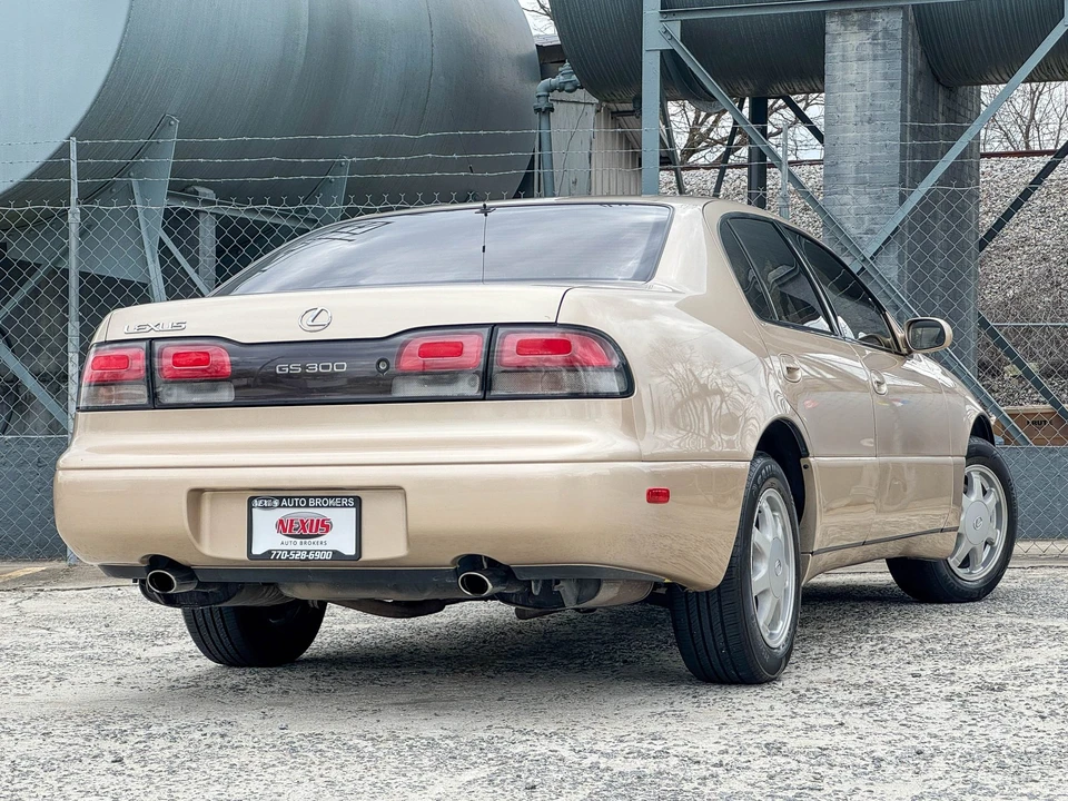 1993 Lexus GS 1st Gen - Image 23 of 31