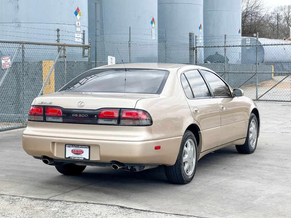 1993 Lexus GS 1st Gen - Image 26 of 31