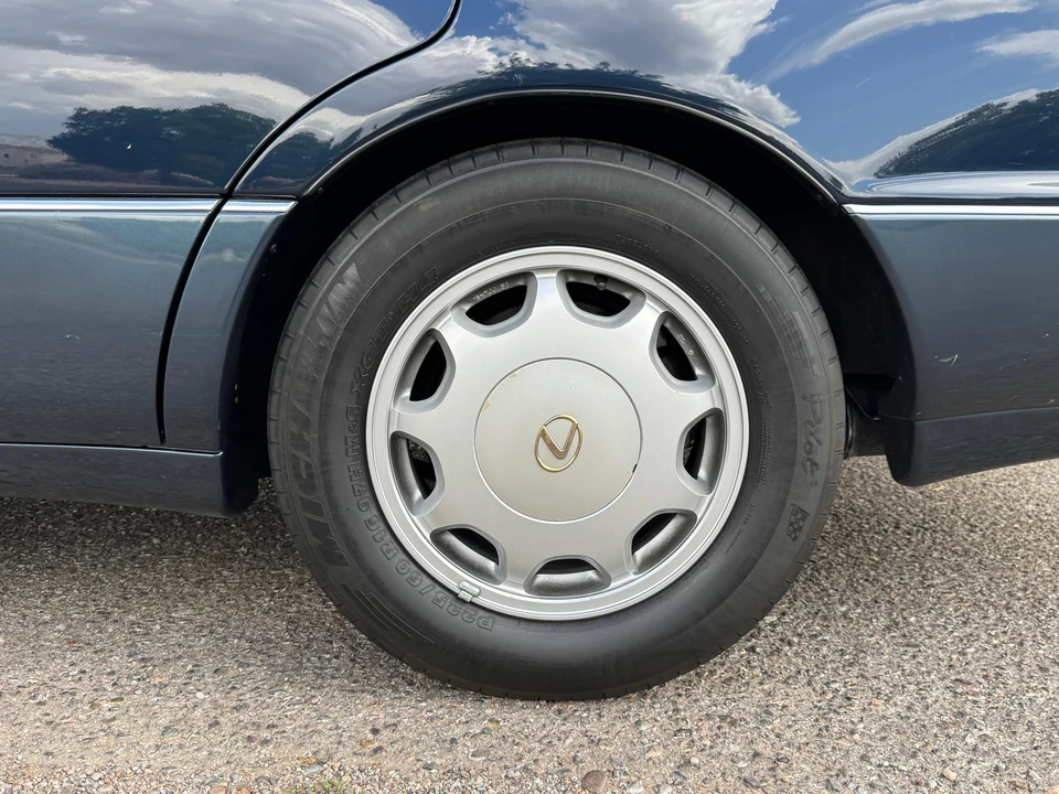 1993 Lexus LS 1st Gen - Image 31 of 31