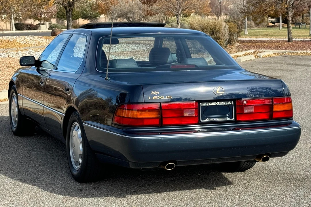 1993 Lexus LS 1st Gen - Image 4 of 31