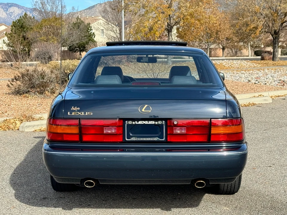 1993 Lexus LS 1st Gen - Image 13 of 31