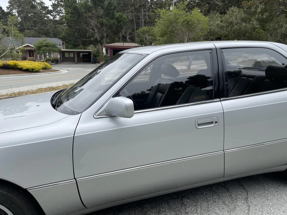 1993 Lexus LS 1st Gen - Image 29 of 31