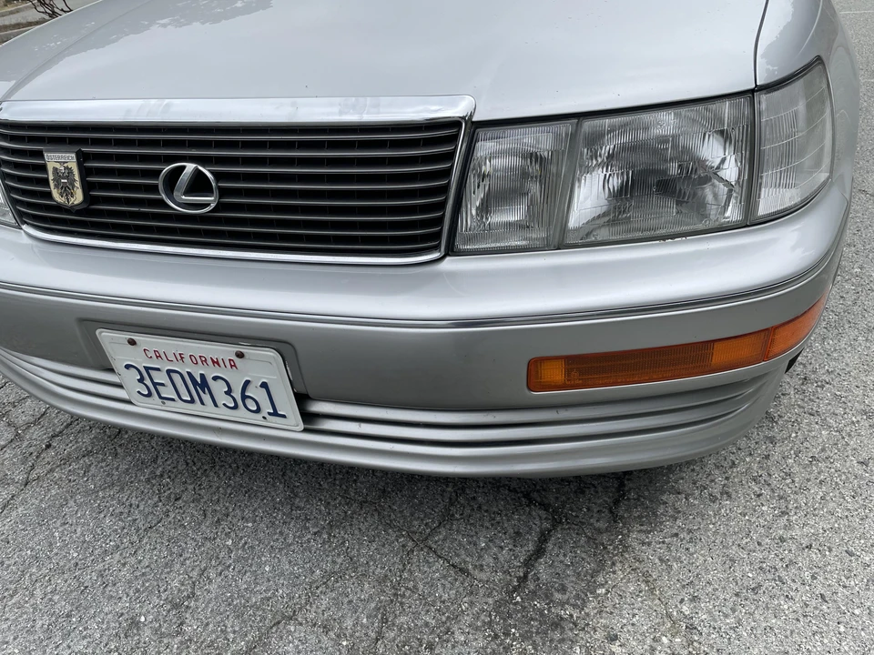 1993 Lexus LS 1st Gen - Image 24 of 31