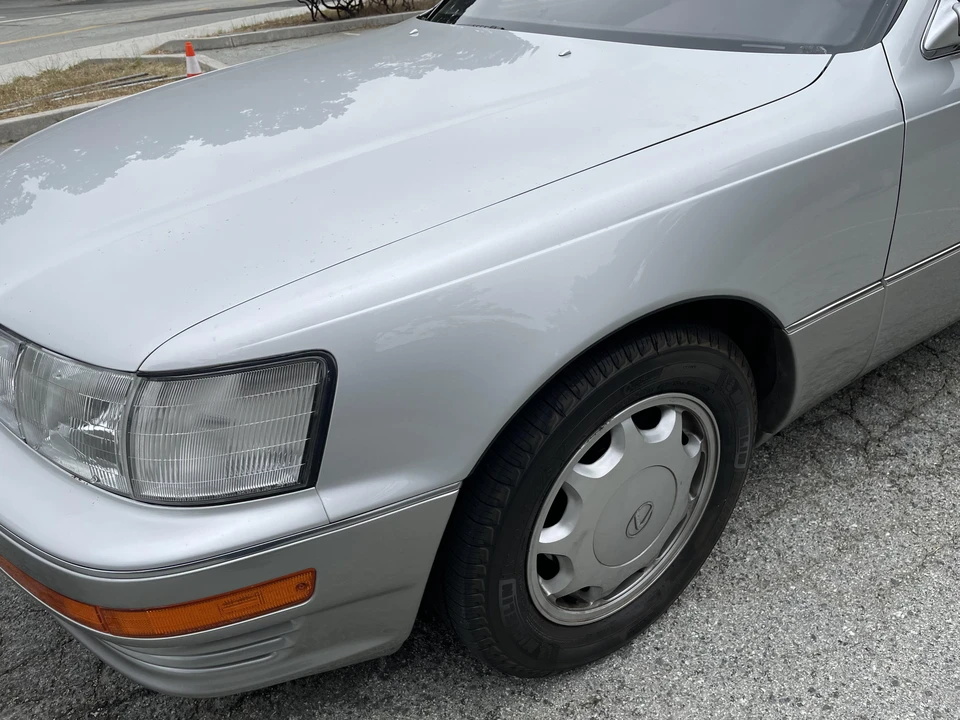 1993 Lexus LS 1st Gen - Image 25 of 31