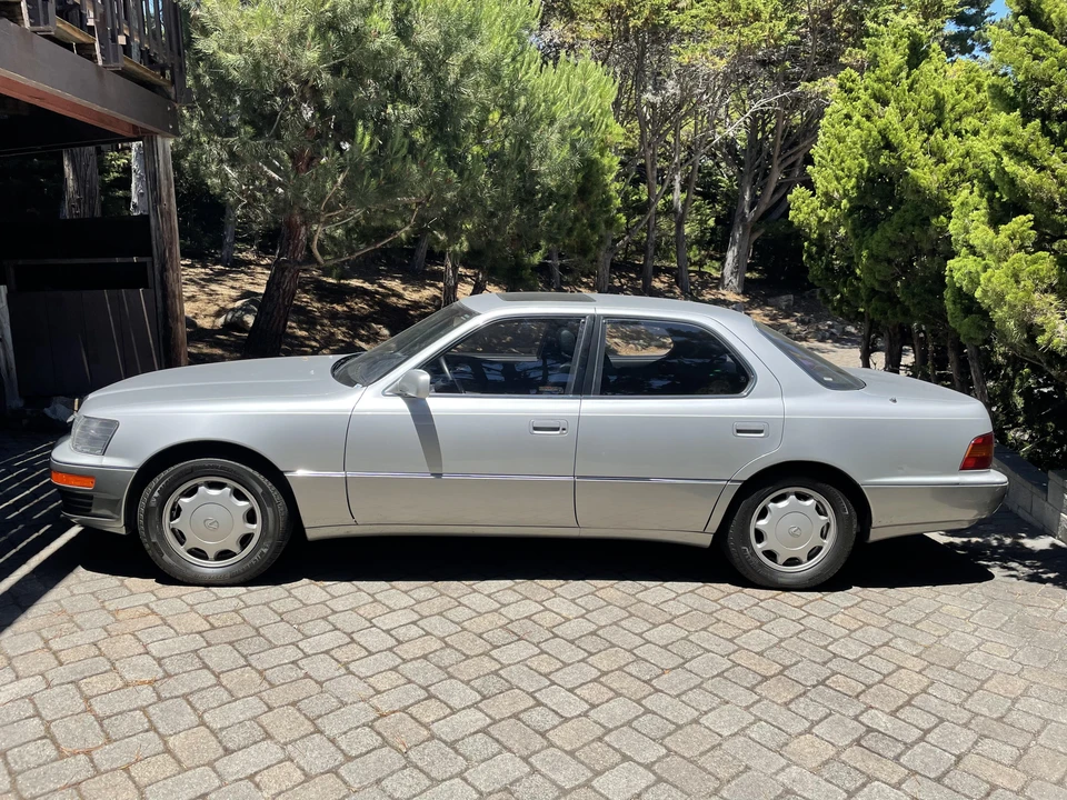 1993 Lexus LS 1st Gen - Image 12 of 31
