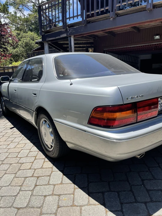 1993 Lexus LS 1st Gen - Image 13 of 31