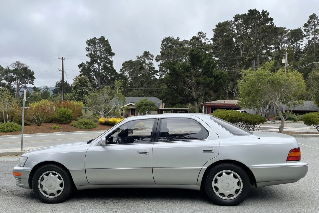 1993 Lexus LS 1st Gen - Image 3 of 31