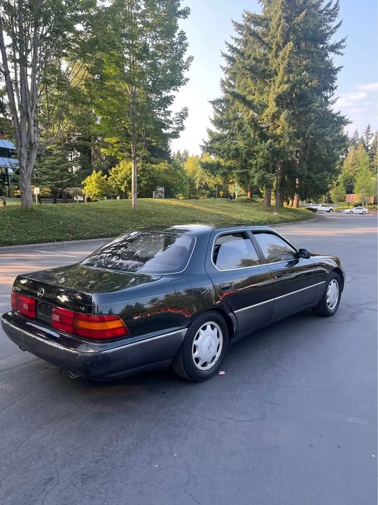 1993 Lexus LS 1st Gen - Image 7 of 7