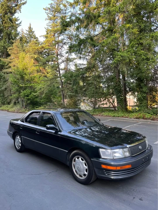 1993 Lexus LS 1st Gen - Image 4 of 13