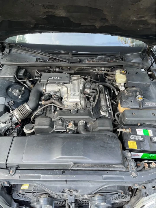 1993 Lexus LS 1st Gen - Image 12 of 13