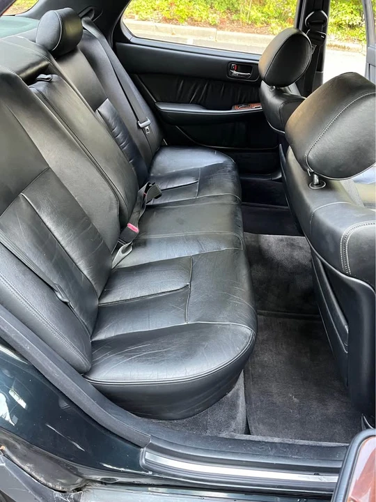 1993 Lexus LS 1st Gen - Image 9 of 13