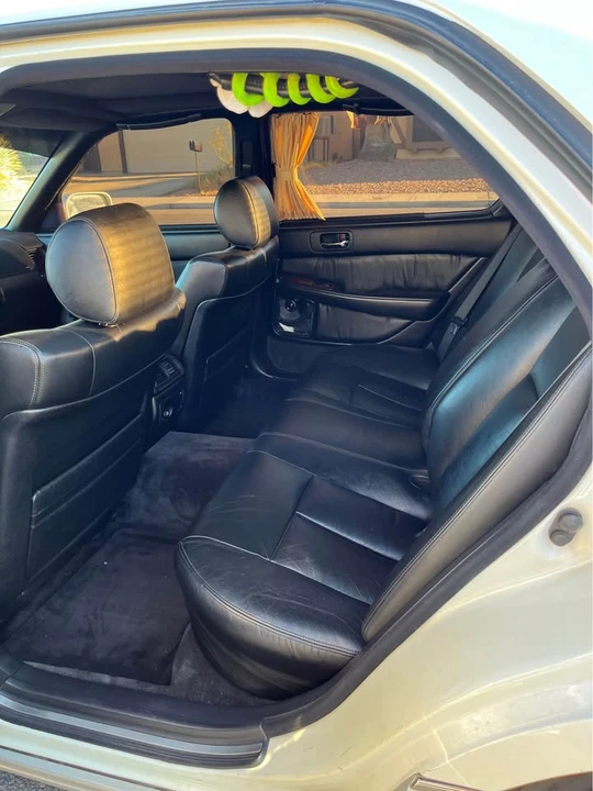 1993 Lexus LS 1st Gen - Image 10 of 19