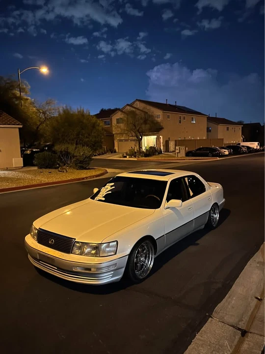 1993 Lexus LS 1st Gen - Image 3 of 19