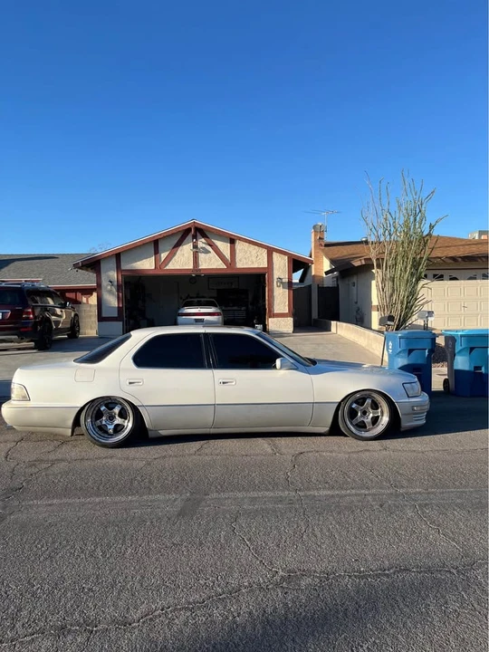 1993 Lexus LS 1st Gen - Image 7 of 19