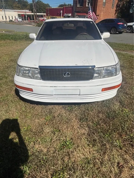 1993 Lexus LS 1st Gen - Image 2 of 16