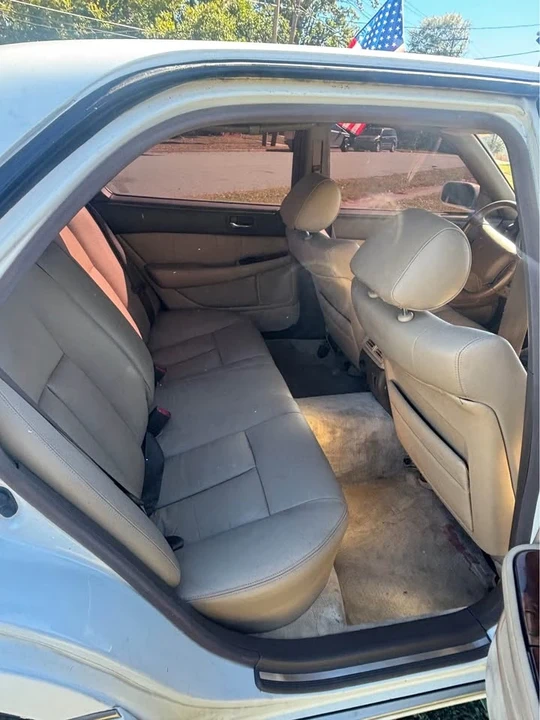 1993 Lexus LS 1st Gen - Image 8 of 16