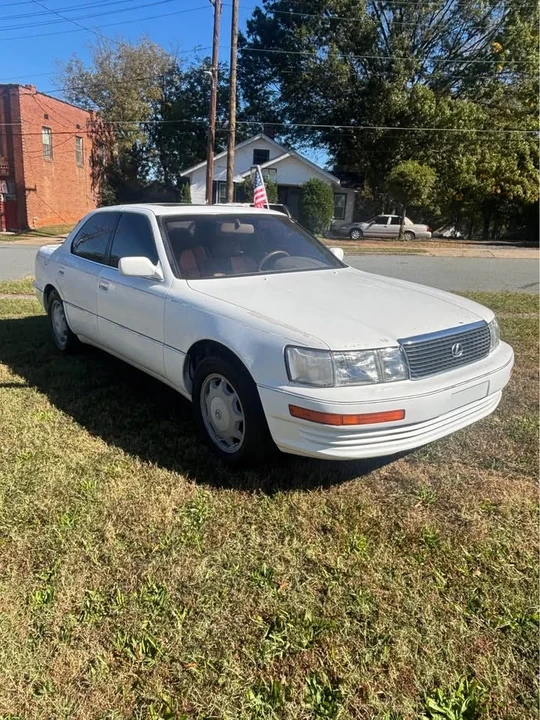 1993 Lexus LS 1st Gen - Image 3 of 16