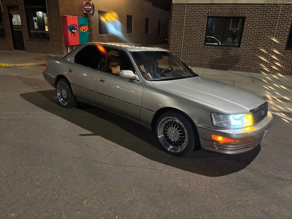 1993 Lexus LS 1st Gen - Image 3 of 5