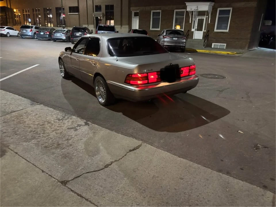 1993 Lexus LS 1st Gen - Image 5 of 5