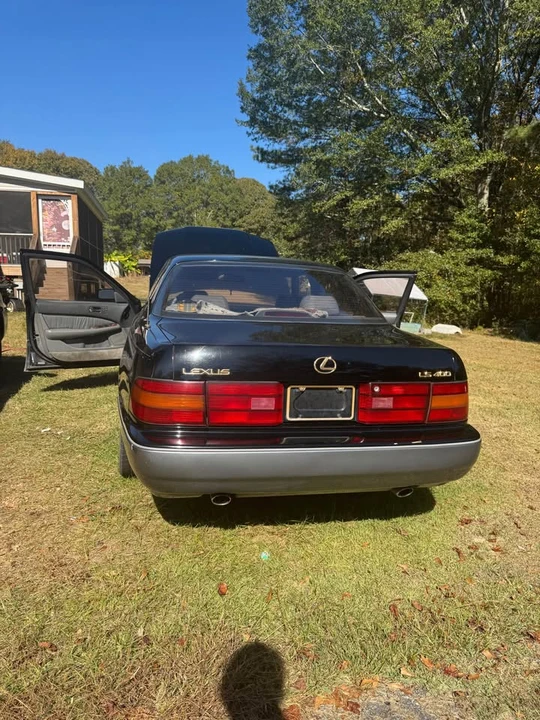 1993 Lexus LS 1st Gen - Image 4 of 6